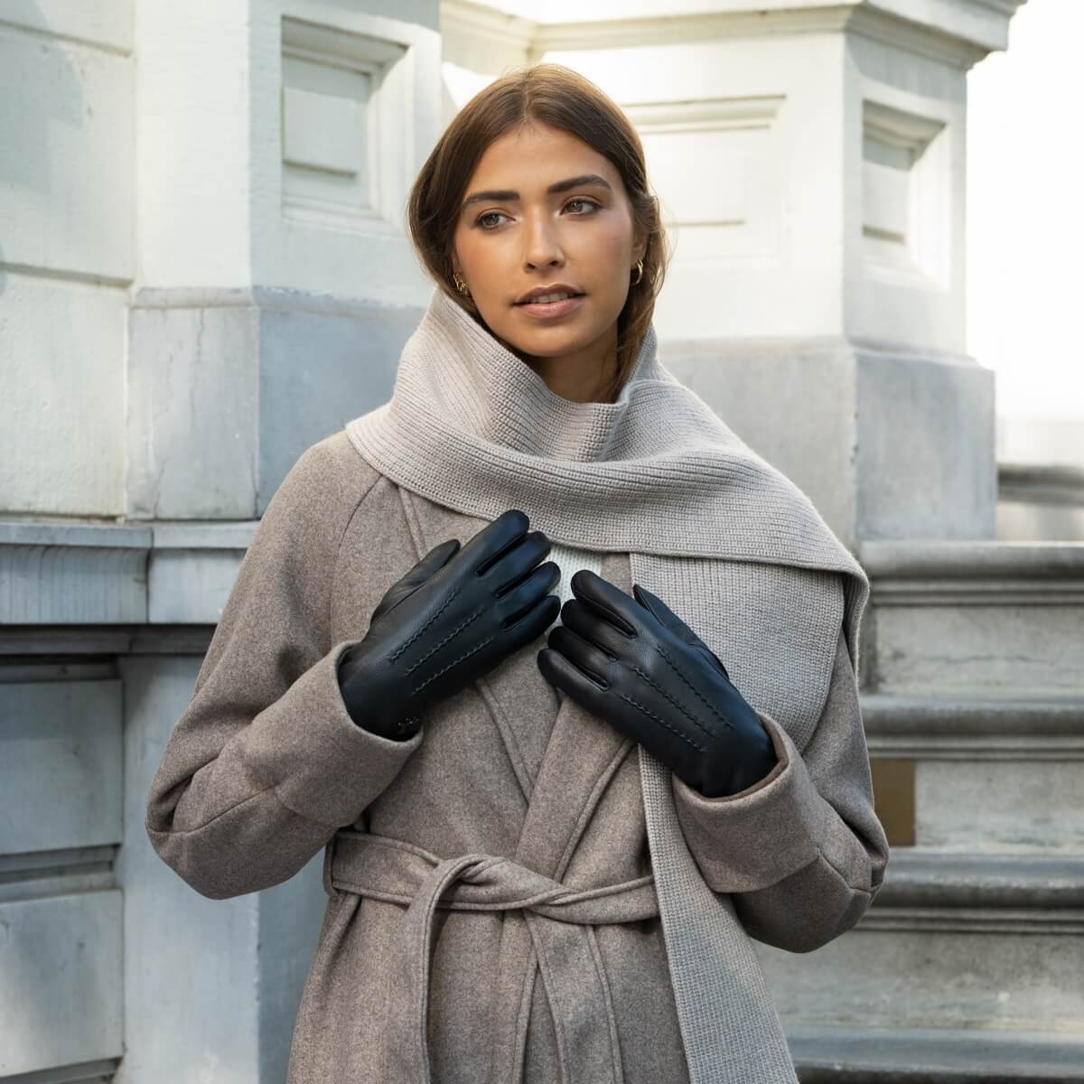 Alessandra (black) - goatskin leather gloves with lambswool lining & touchscreen feature - Schwartz & von Halen - EU - 11