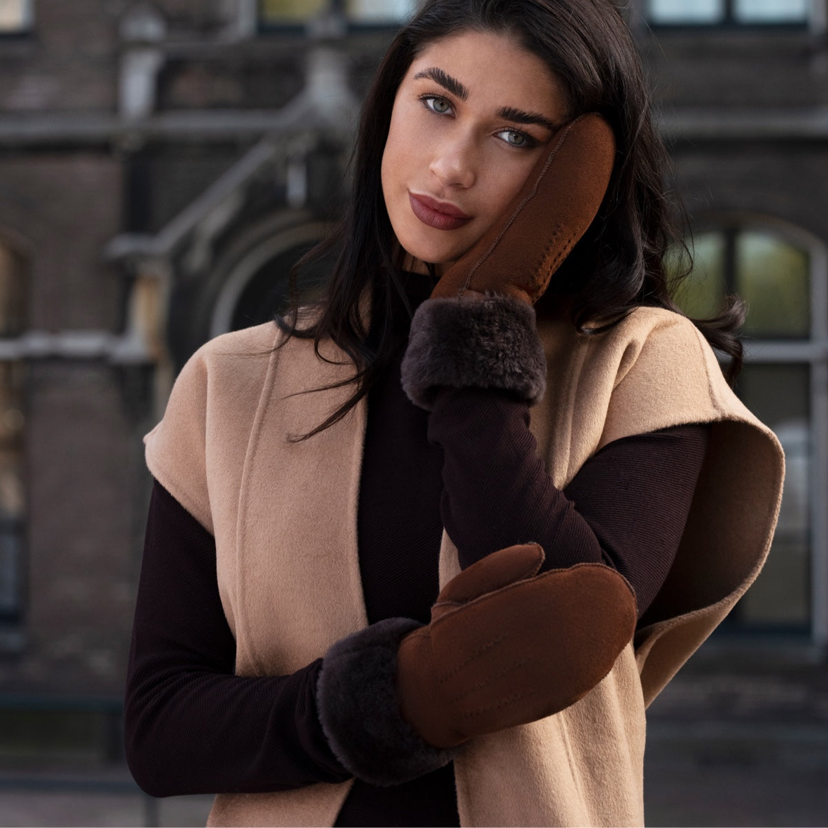 Beauvoire - suede mittens with luxurious sheep fur lining - Schwartz & von Halen - EU - 8