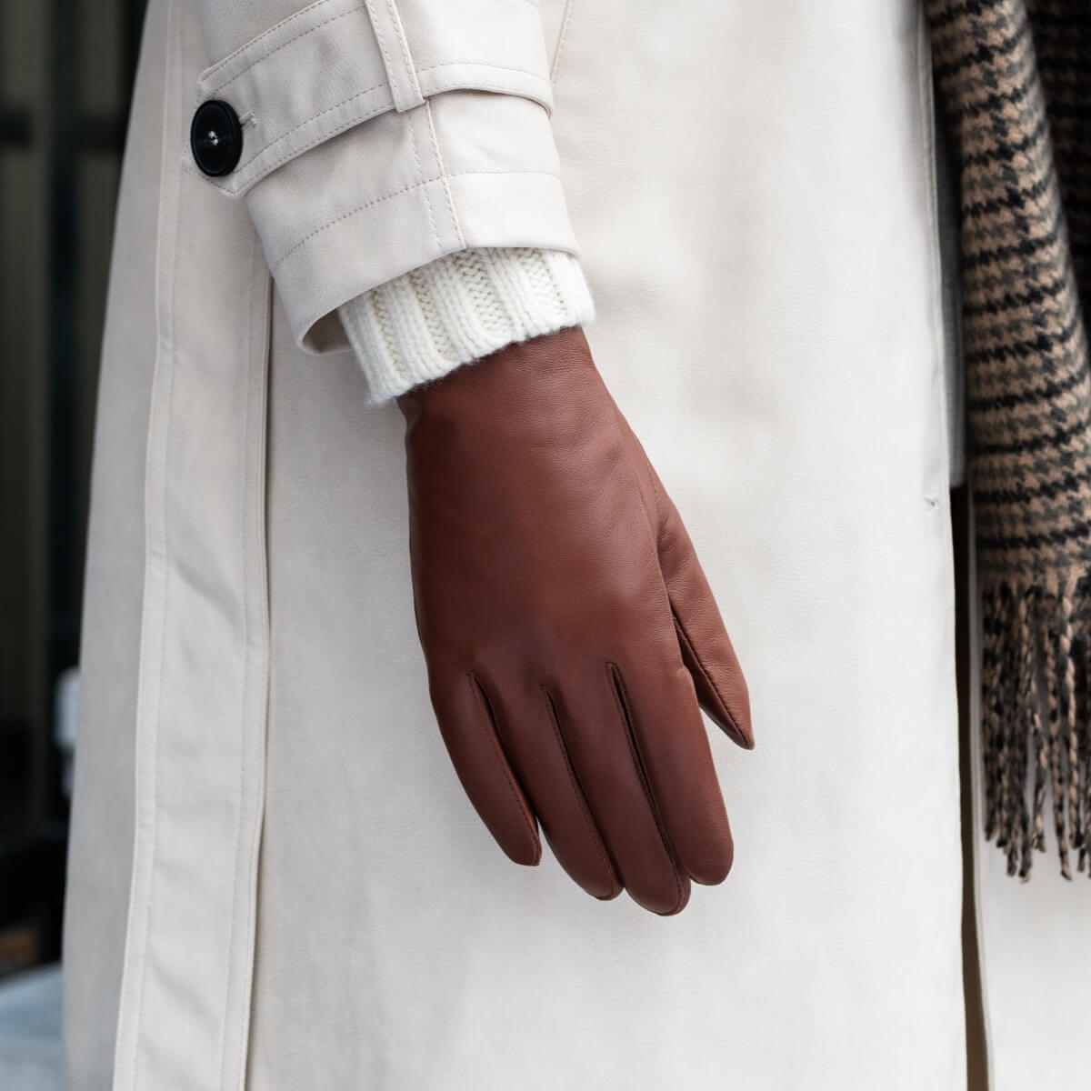 Ivy (cognac) - sheepskin leather gloves with wool/cashmere lining & touchscreen feature - Schwartz & von Halen - EU - 7