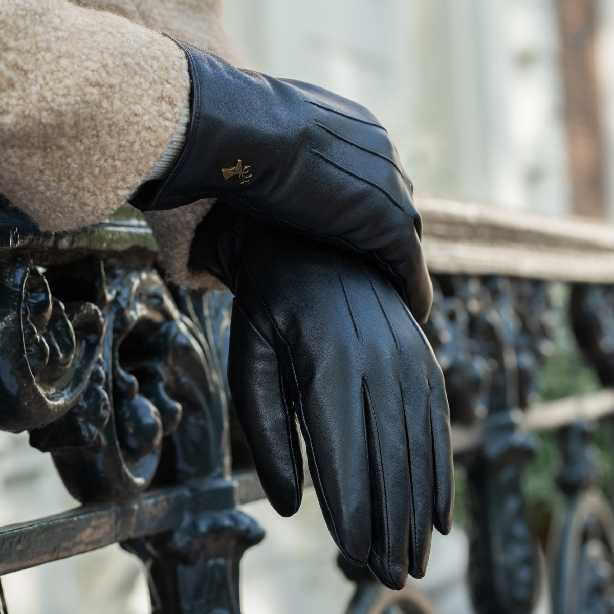 Musk - vegan leather gloves with fleece lining & touchscreen feature - Schwartz & von Halen - EU - 10