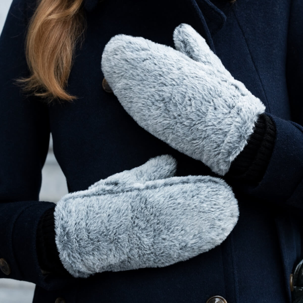Camila – fluffy mittens with faux lamb fur lining and adjustable cuff - Schwartz & von Halen - EU - 8