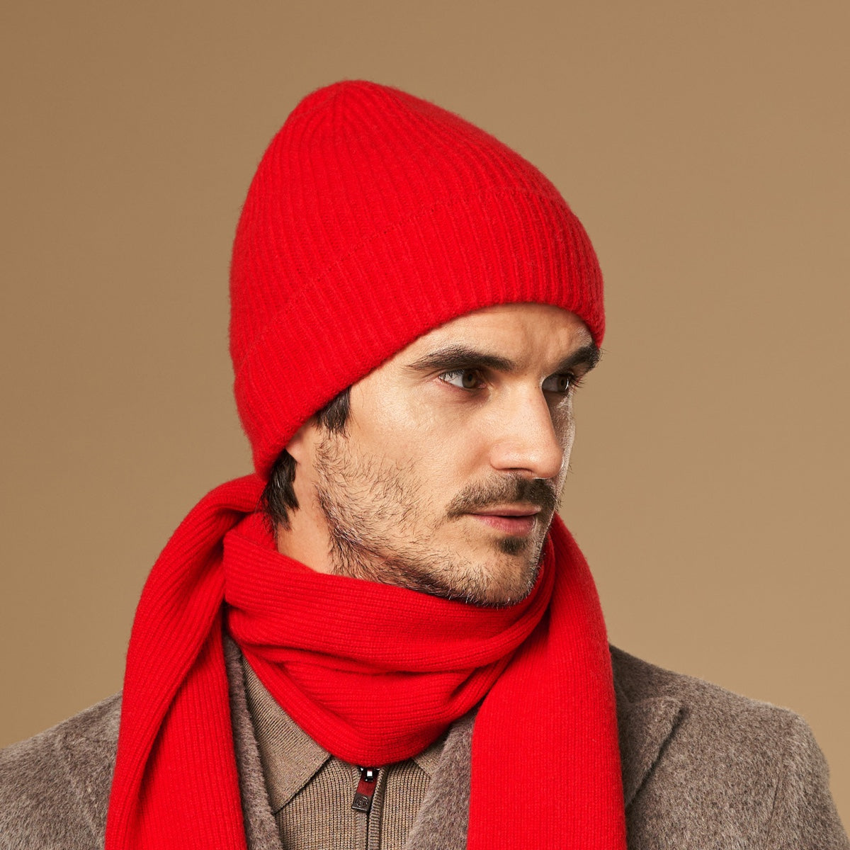 Mischa (red) - premium beanie made of soft Merino wool (unisex) - Schwartz & von Halen - EU - 1