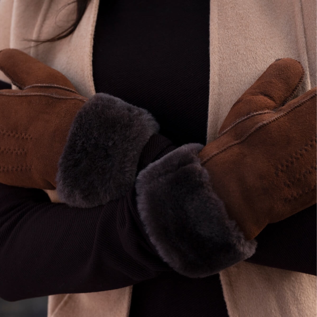 Beauvoire - suede mittens with luxurious sheep fur lining - Schwartz & von Halen - EU - 9