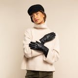 Emma - extra-long sheepskin leather gloves with wool/cashmere lining & touchscreen feature - Schwartz & von Halen - EU - 6