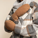 Hailey (camel) - suede goatskin mittens with luxurious sheep fur lining - Schwartz & von Halen - EU - 7
