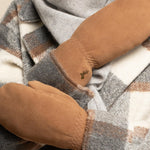 Hailey (camel) - suede goatskin mittens with luxurious sheep fur lining - Schwartz & von Halen - EU - 10