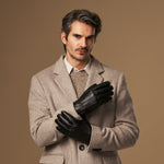 Hunter (black) – goatskin leather gloves with lambswool lining & touchscreen feature - Schwartz & von Halen - EU - 6