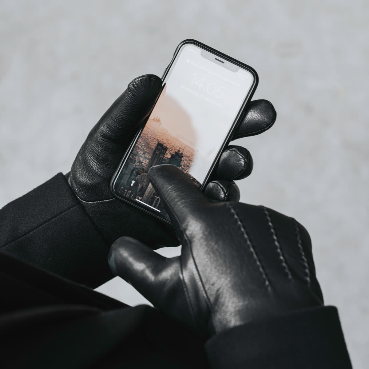 Hunter (black) – goatskin leather gloves with lambswool lining & touchscreen feature - Schwartz & von Halen - EU - 5