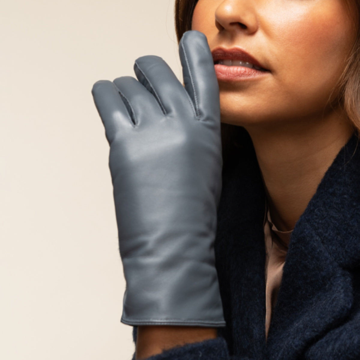 Ivy (grey) – sheepskin leather gloves with wool/cashmere lining & touchscreen feature - Schwartz & von Halen - EU - 11