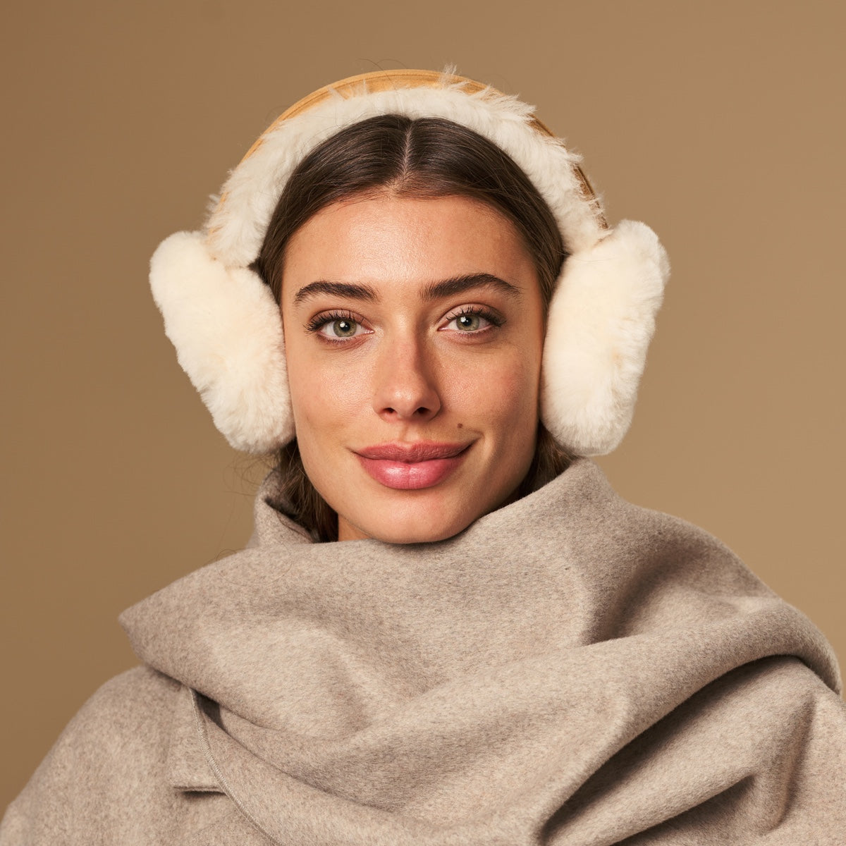 Nathaly (camel) – warm and stylish earmuffs from natural sheepskin and suede - Schwartz & von Halen - EU - 1
