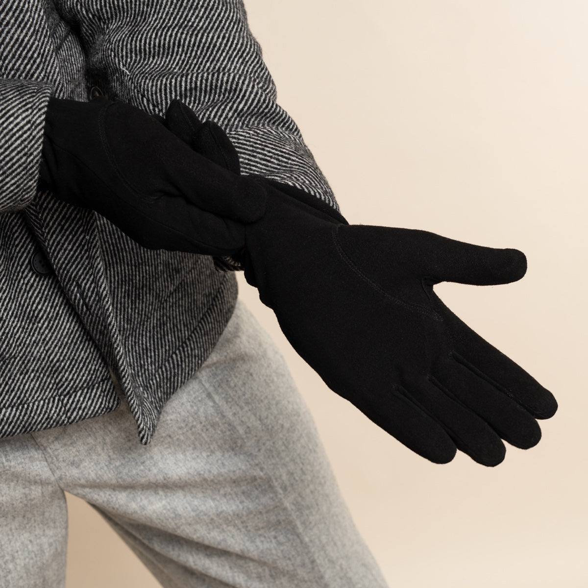 Rex (black) - suede goatskin leather gloves with luxurious wool/cashmere lining - Schwartz & von Halen - EU - 9