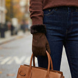 Giocante (brown) - Suede leather gloves with luxurious sheep fur lining