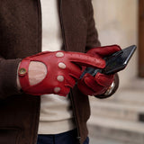 Gosling (red) – Classic men's lambskin driving gloves with touchscreen feature