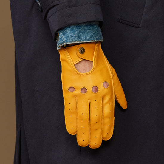 Men's yellow lambskin driving glove, denim lining cuff and finger seam stitching
