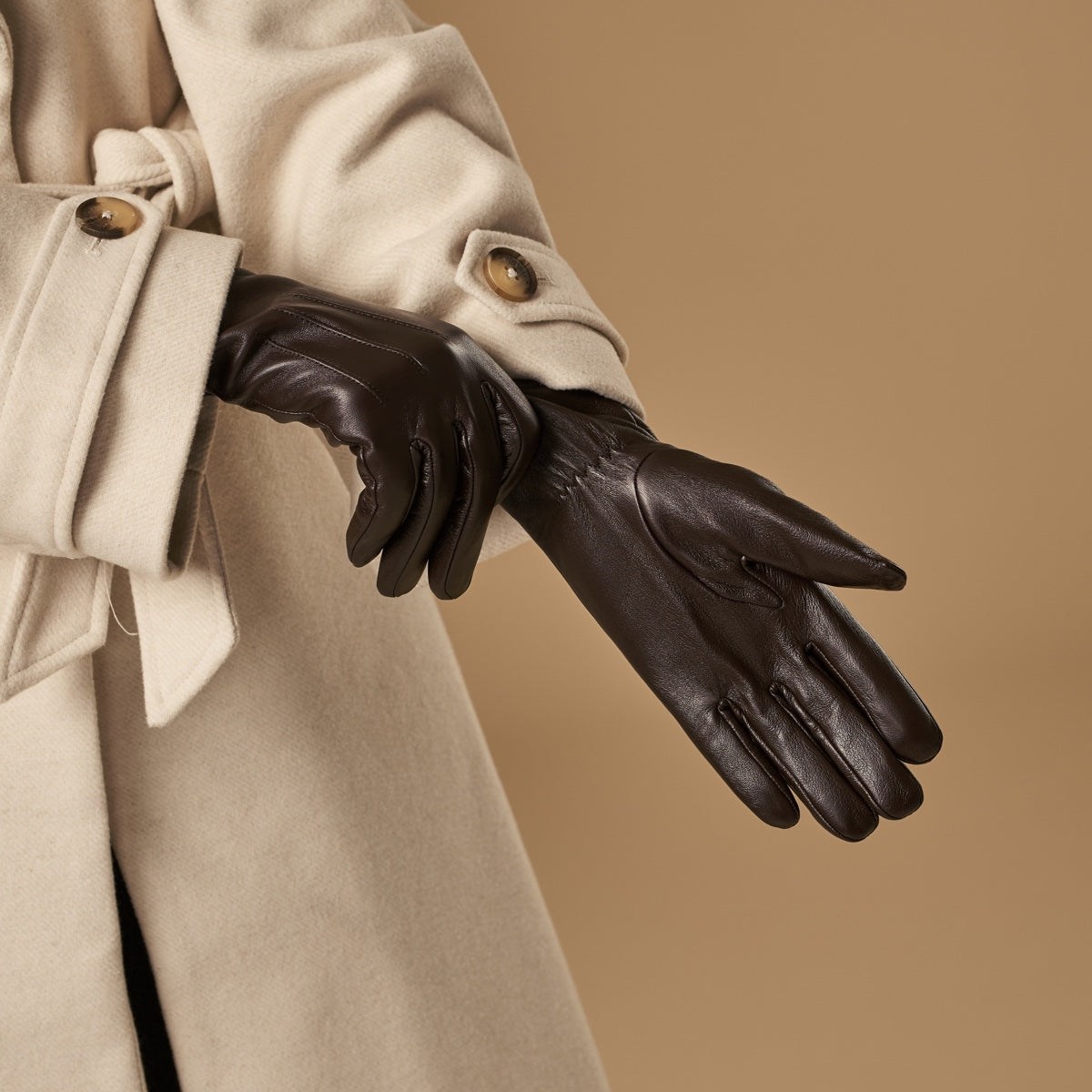 Lily (dark brown) - sheepskin leather gloves with warm fleece lining & touchscreen feature  - Schwartz & von Halen - EU - 6